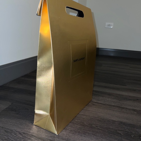 Saint Laurent Gold Shopping Bag - Picture 2 of 3
